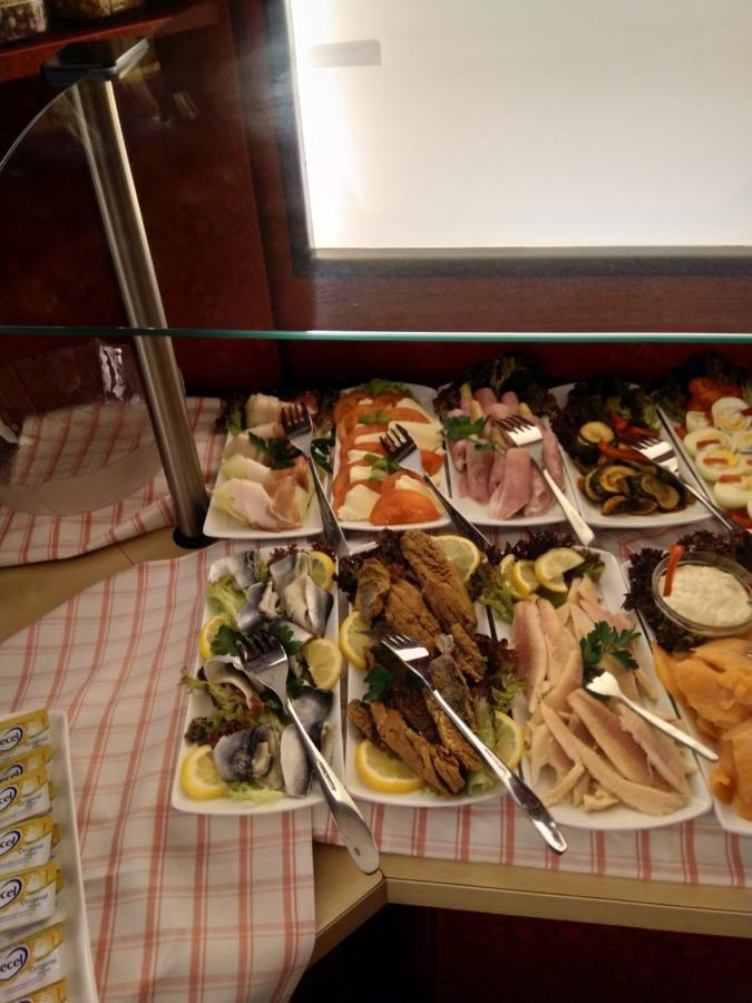 Stadt-Gut-Hotel Rheinischer Hof Essen Luaran gambar